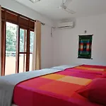 Ocean Breeze Apartment Colombo